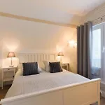 De La Douloustre Holiday home