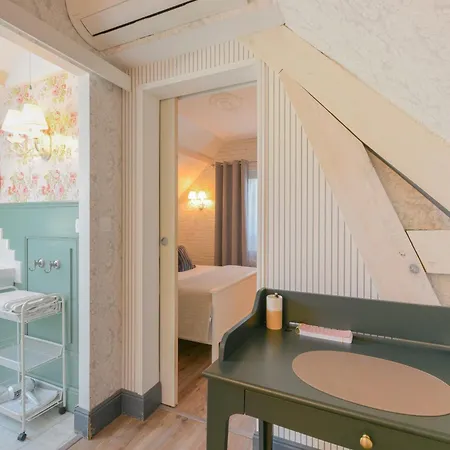 De La Douloustre Ferienhaus *
